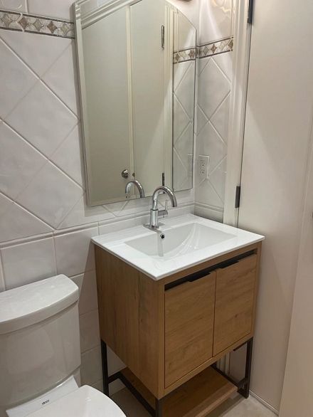 35X W 14TH AVENUE, Vancouver BC V5Y 1X4