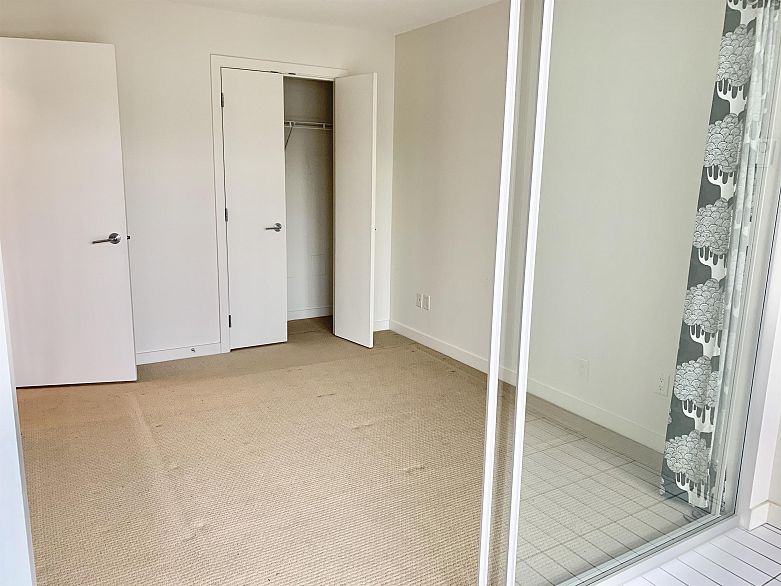 211 4818 Eldorado Mews