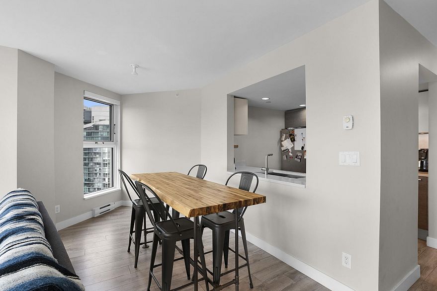 2705 1323 Homer Street