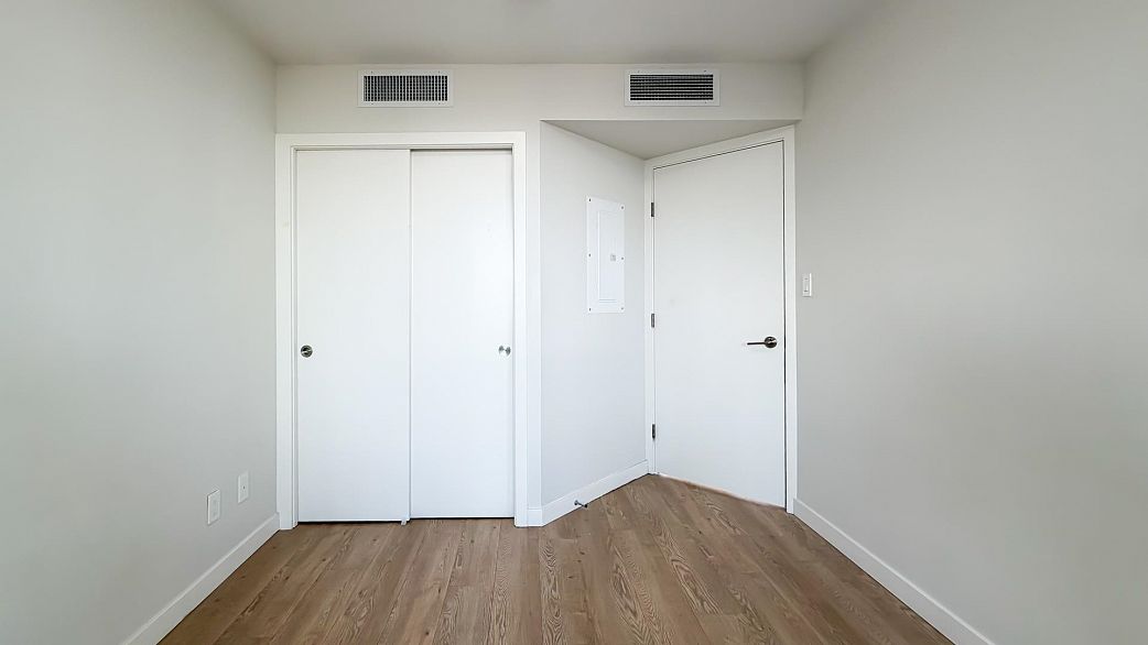 505 8189 Cambie Street