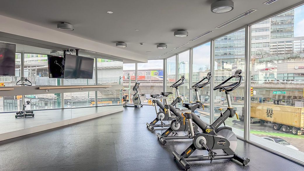 505 8189 Cambie Street