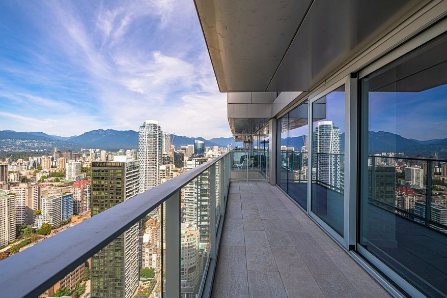 5601 1480 HOWE, Vancouver BC V6Z 0G5