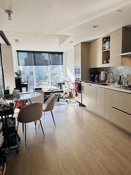 886 87 Nelson Street