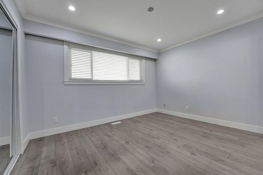 6805 Sherbrooke Street