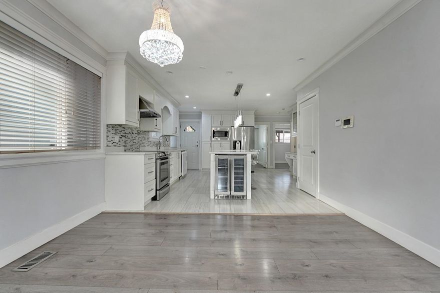 6805 Sherbrooke Street