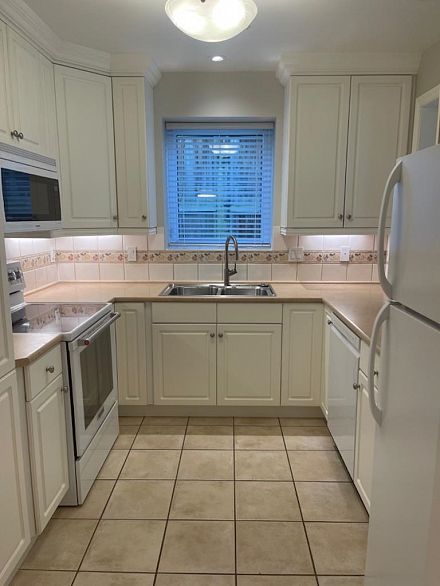 35X W 14TH AVENUE, Vancouver BC V5Y 1X4