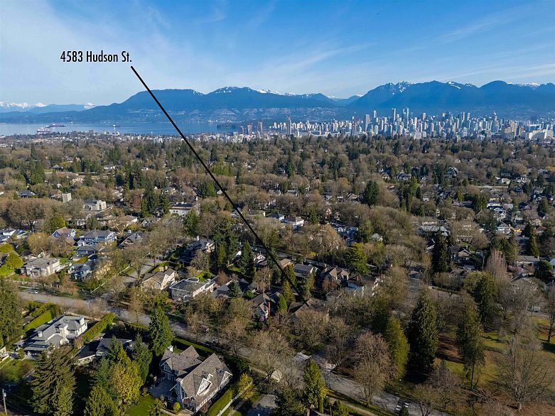 4583 Hudson Street