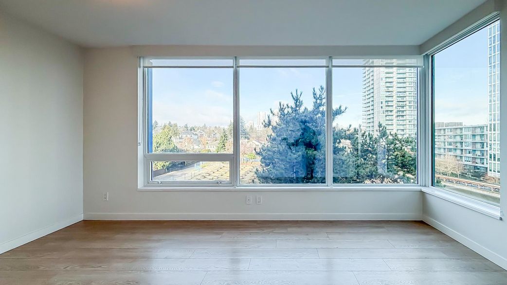 505 8189 Cambie Street