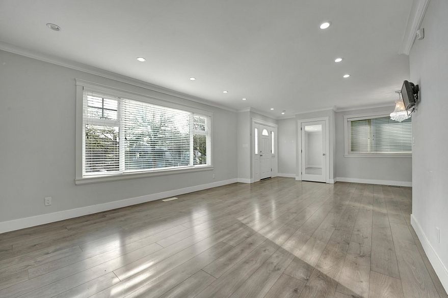 6805 Sherbrooke Street