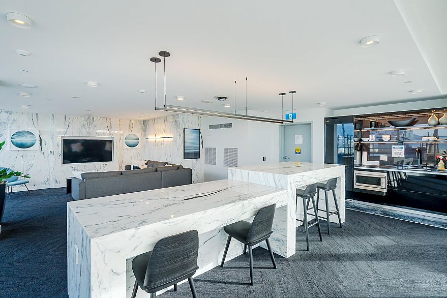 2703 1111 Richards Street