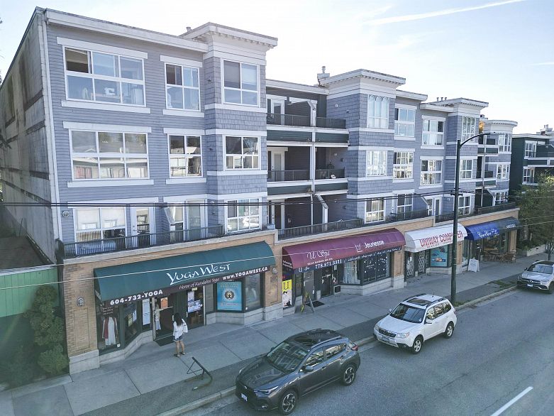 219 2680 W 4th Avenue