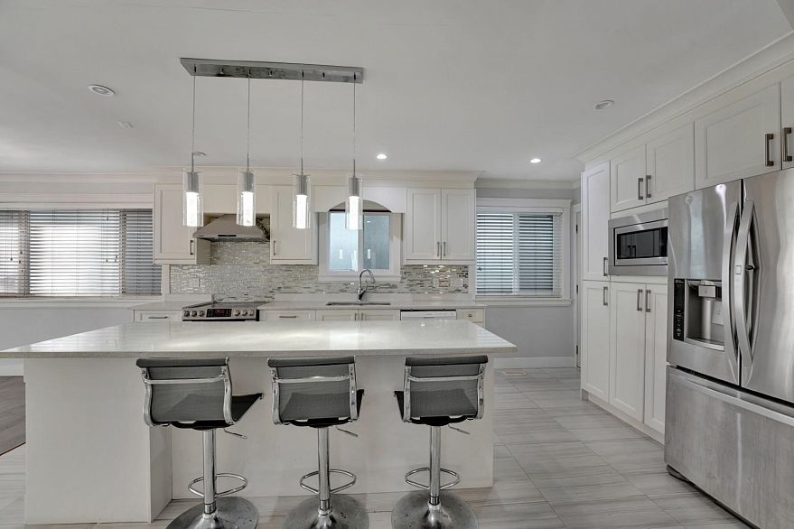 6805 Sherbrooke Street