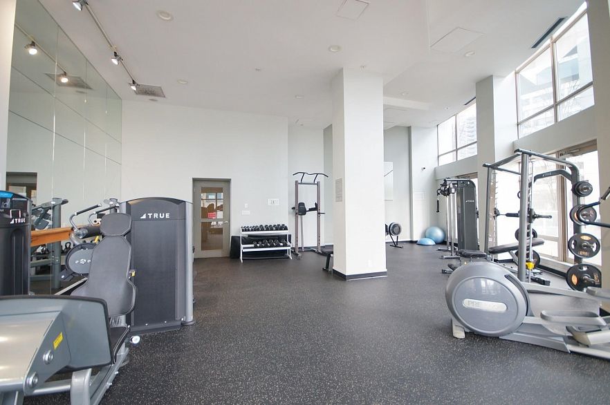 2205 1200 Alberni Street