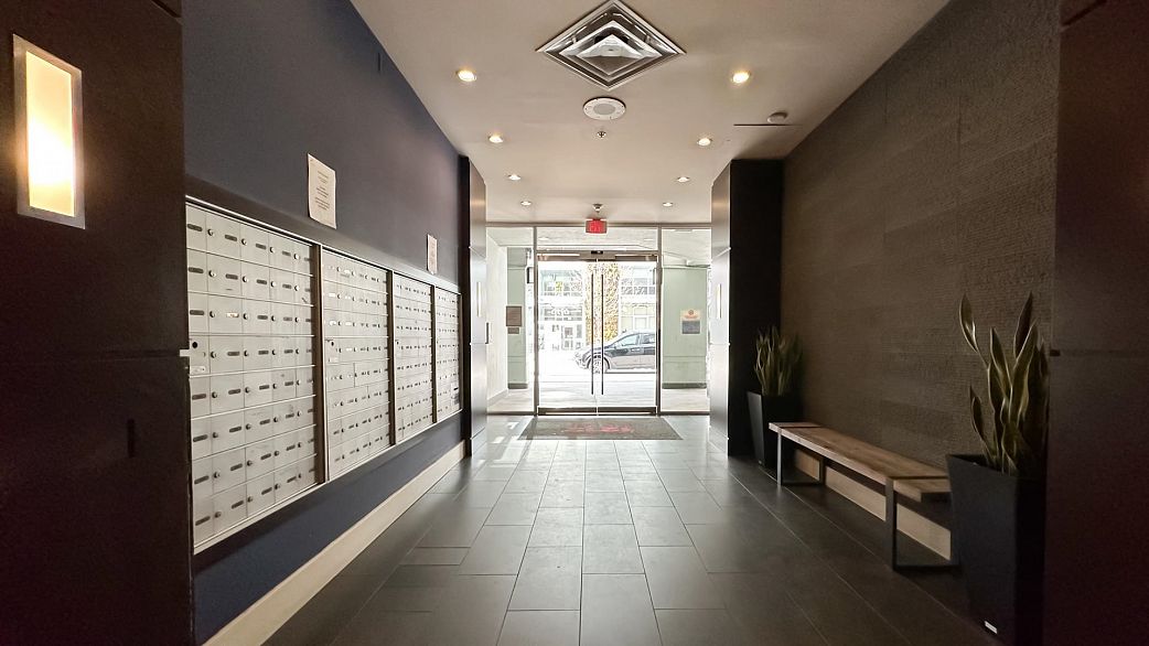 703 1212 Howe Street