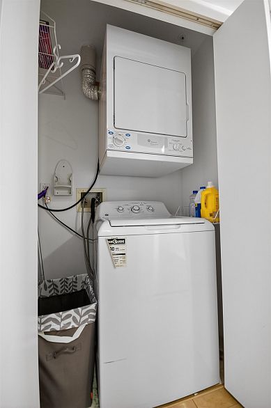 2205 1200 Alberni Street