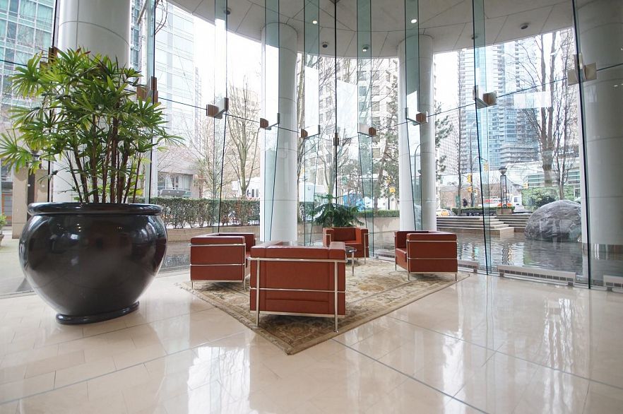 2205 1200 Alberni Street