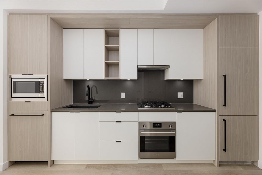 401 2268 E Broadway Street