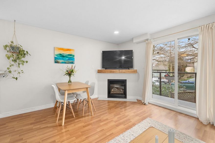 205 2212 Oxford Street