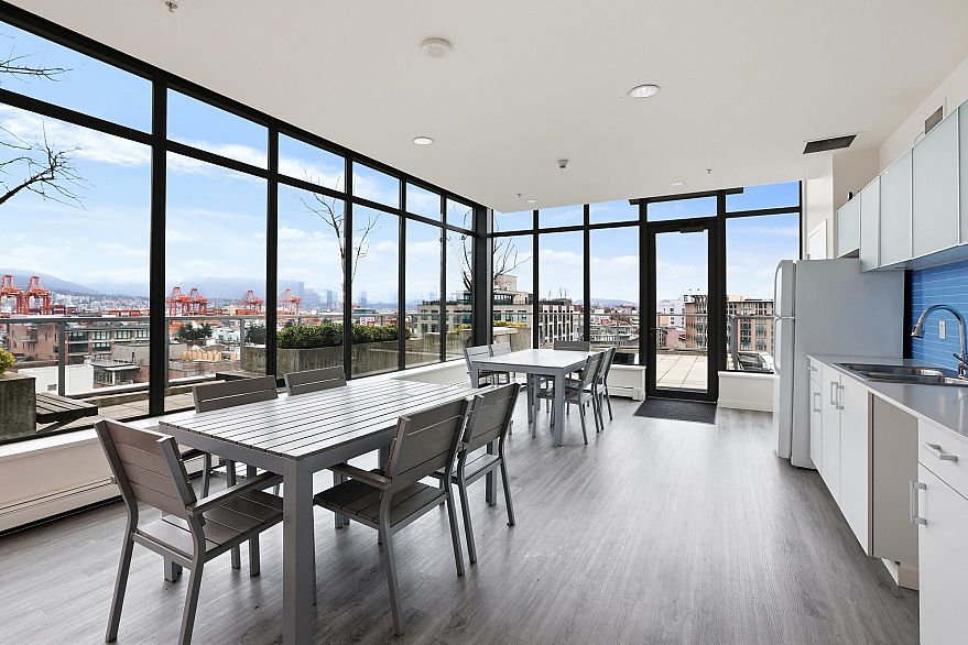 1110 66 W Cordova Street