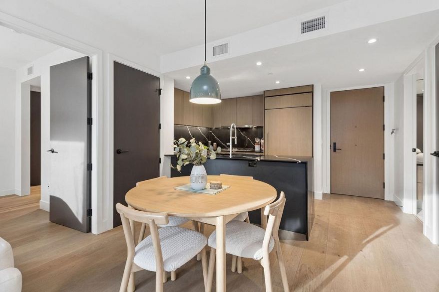 205 5089 Quebec Street