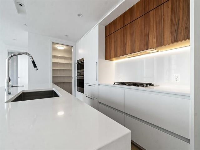 2005 885 Cambie Street