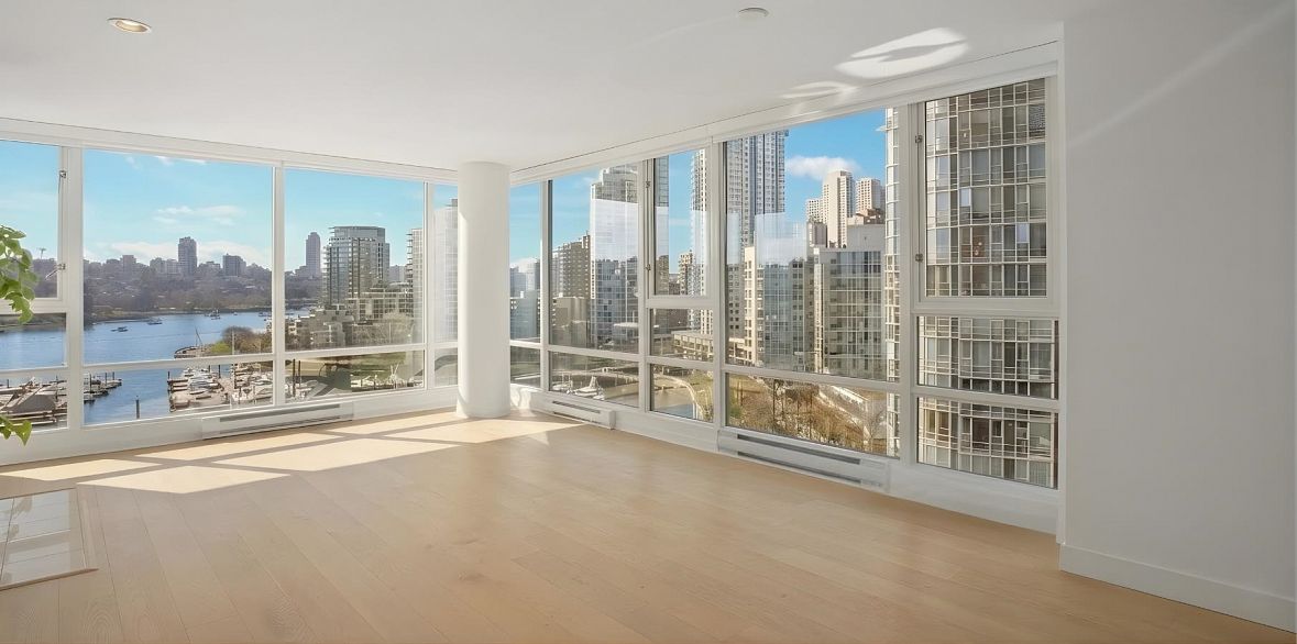 1507 1033 Marinaside Crescent