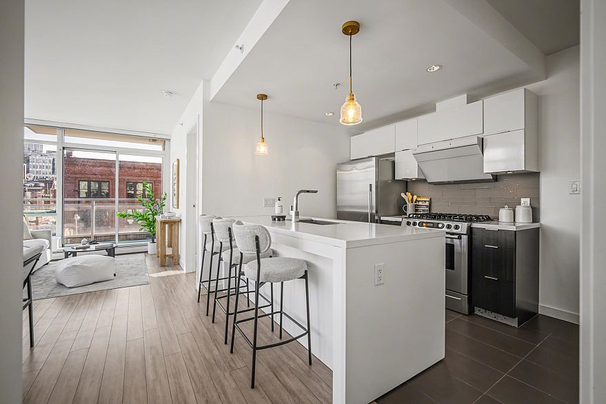 305 1775 Quebec Street