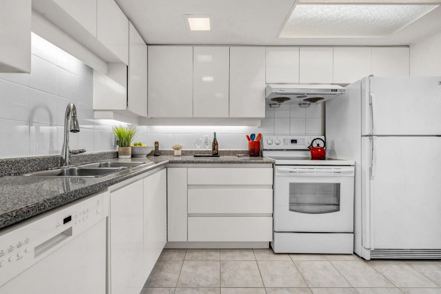 512 4900 Cartier Street