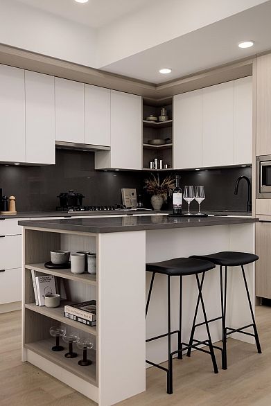 102 2268 E Broadway Street