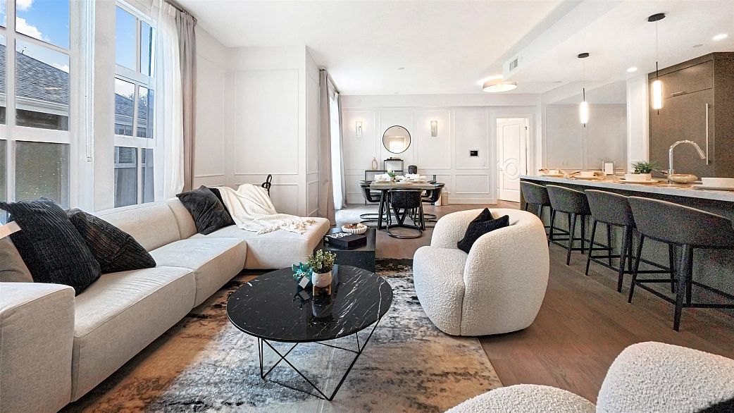 204 1009 Laurier Avenue