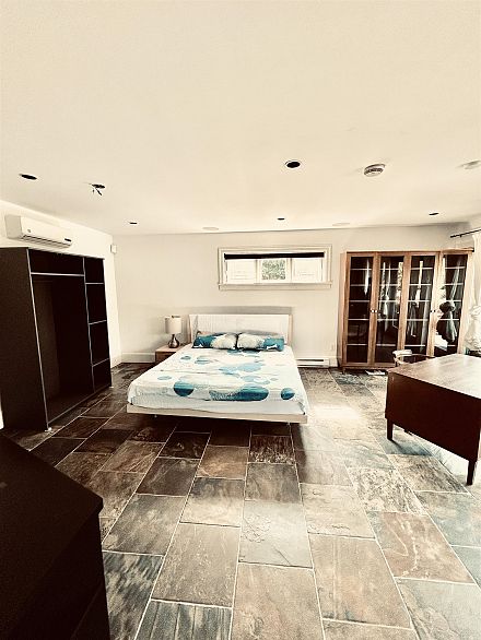 Studio 1912 ACADIA ROAD, Vancouver BC V6T 1R4