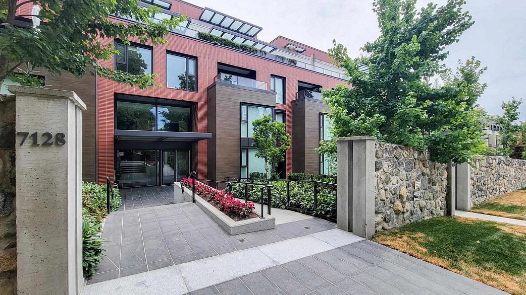 301 7128 Adera Street