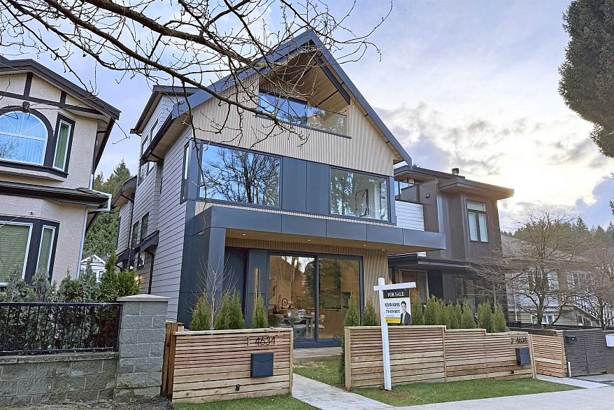 1 4634 W 15th Avenue