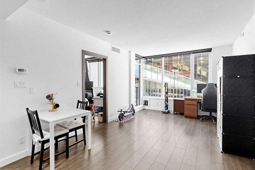 351 38 Smithe Street