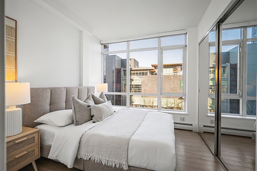 305 1775 Quebec Street