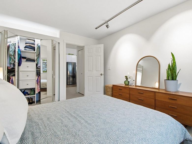 314 2416 W 3rd Avenue