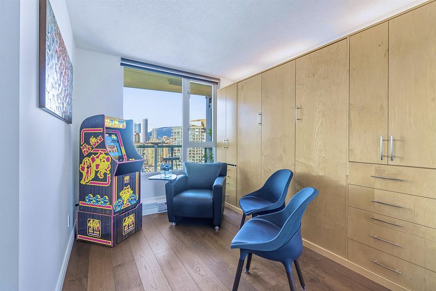 3608 1033 Marinaside Crescent