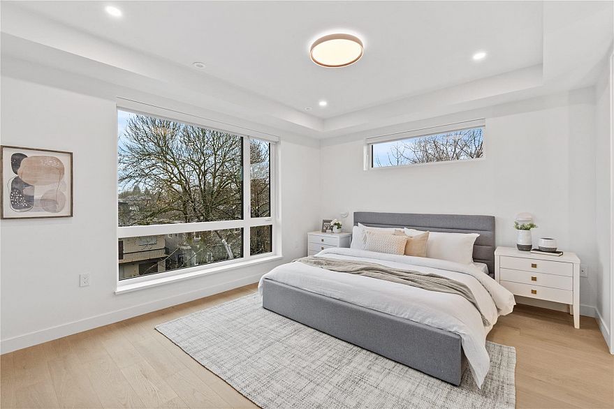 2 4963 Chester Street