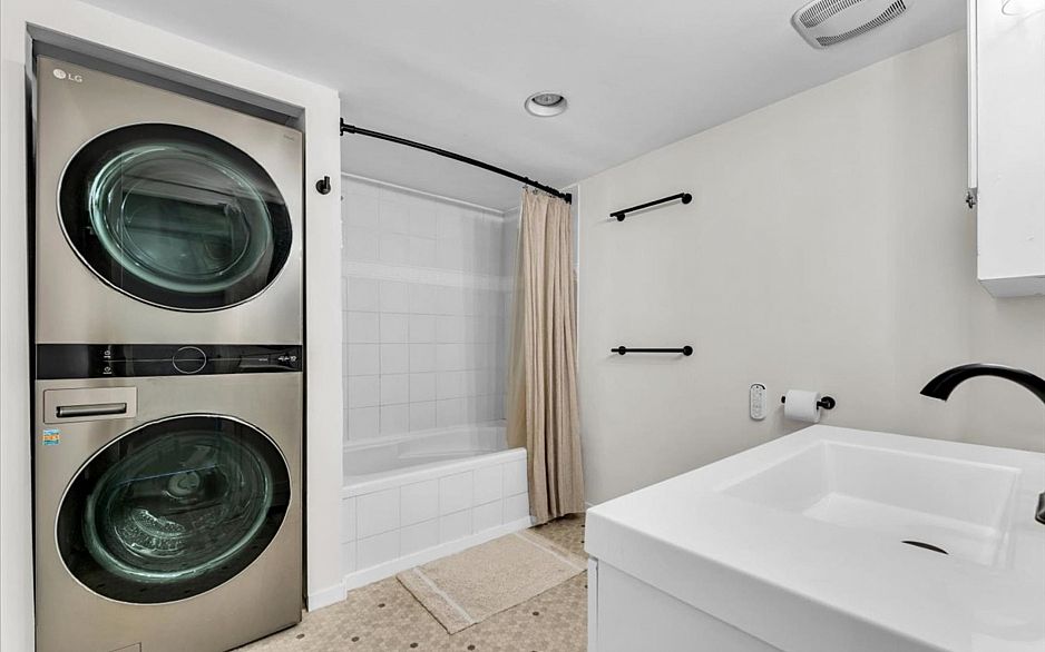 102 1935 W 1st Avenue