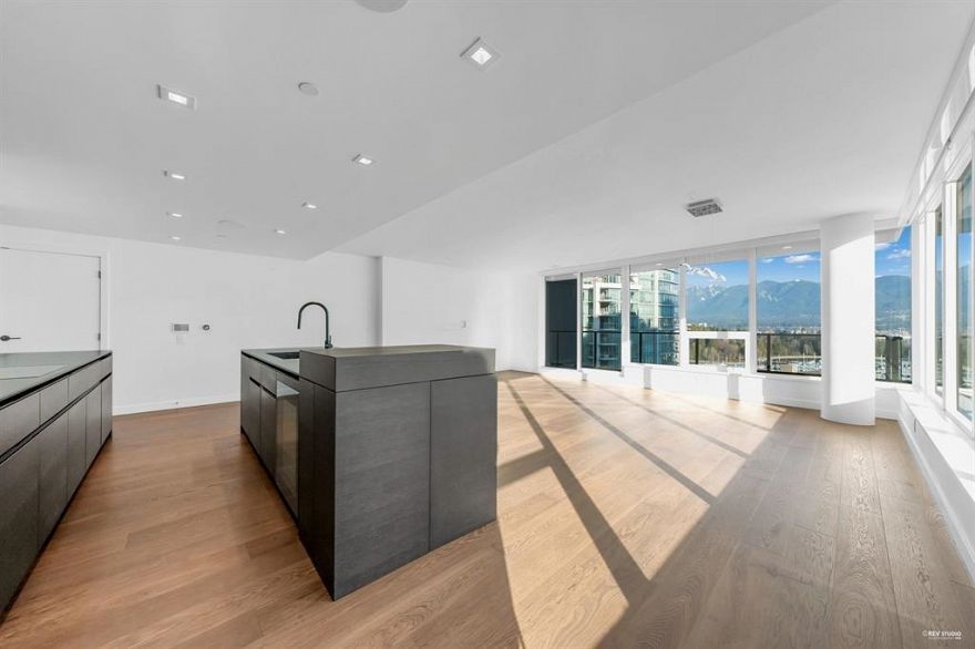 1602 620 Cardero Street