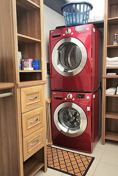 186 ATHLETES WAY, Vancouver BC V5Y 0B7