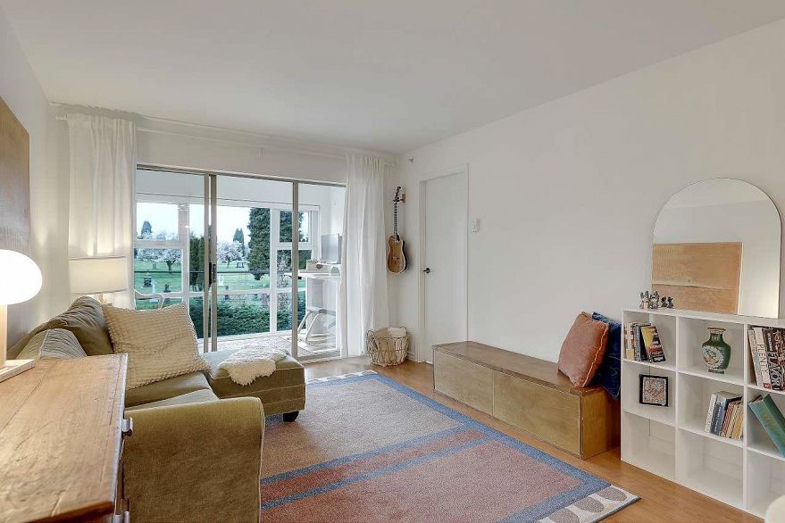 305 4868 Fraser Street