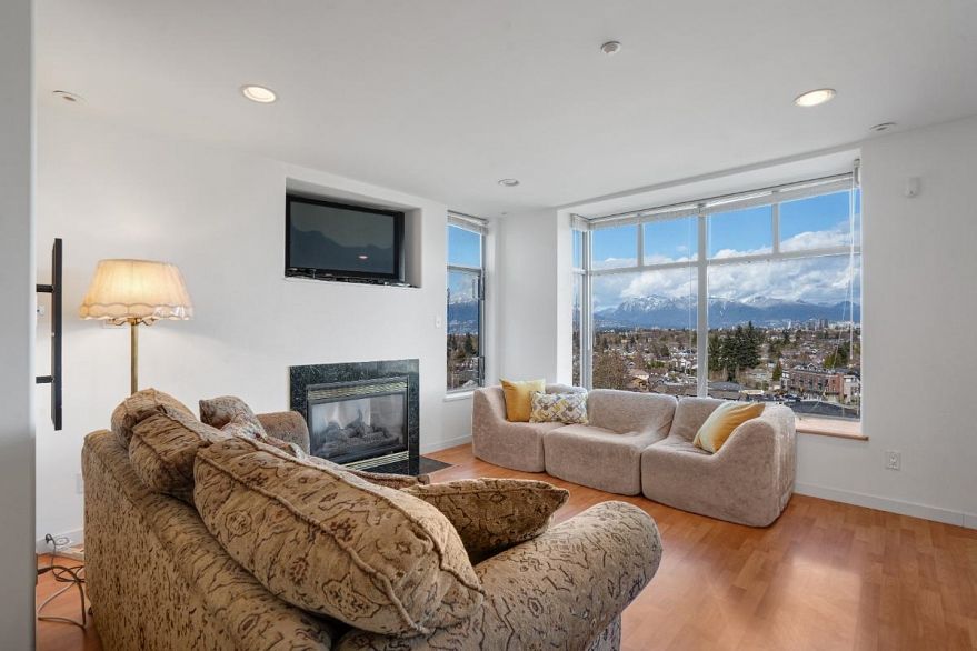 2856 W King Edward Avenue