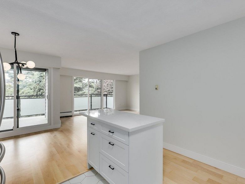 307 2255 York Avenue