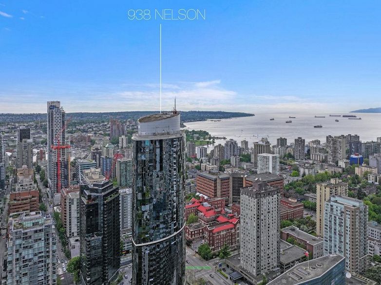 4303 938 Nelson Street