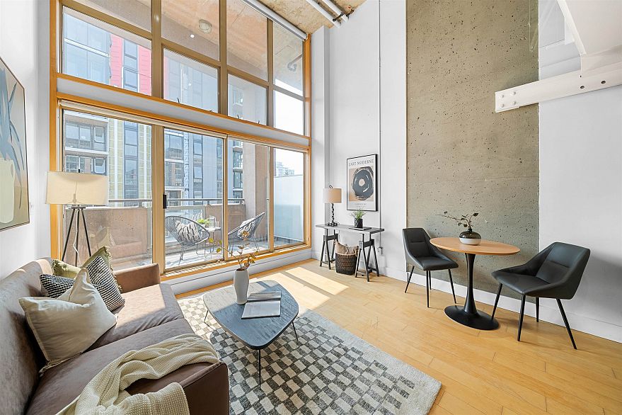 413 1529 W 6th Avenue