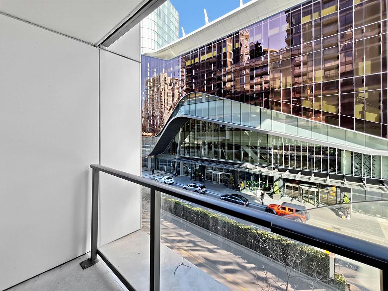 351 38 Smithe Street