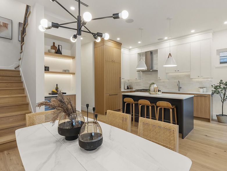 1 3919 W 18th Avenue