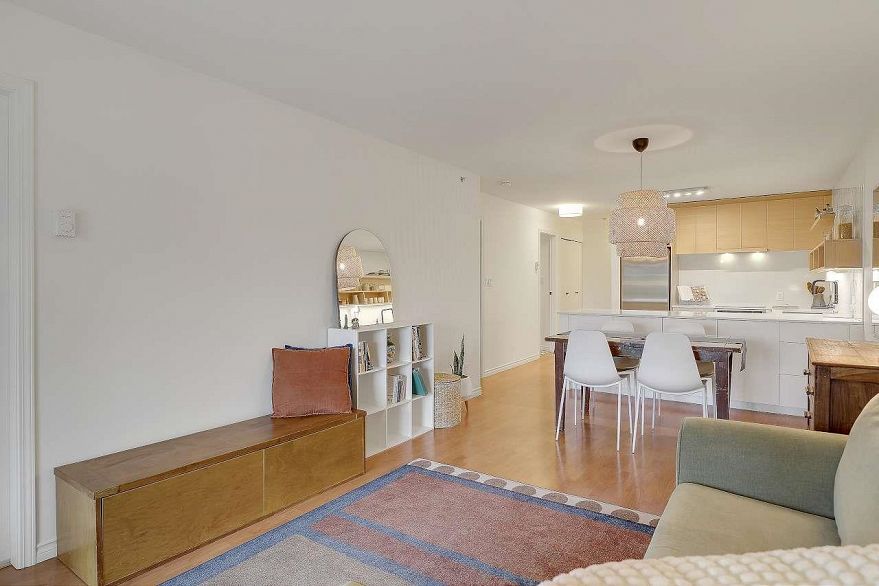 305 4868 Fraser Street