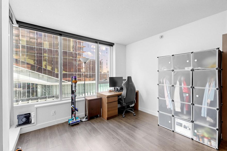 351 38 Smithe Street